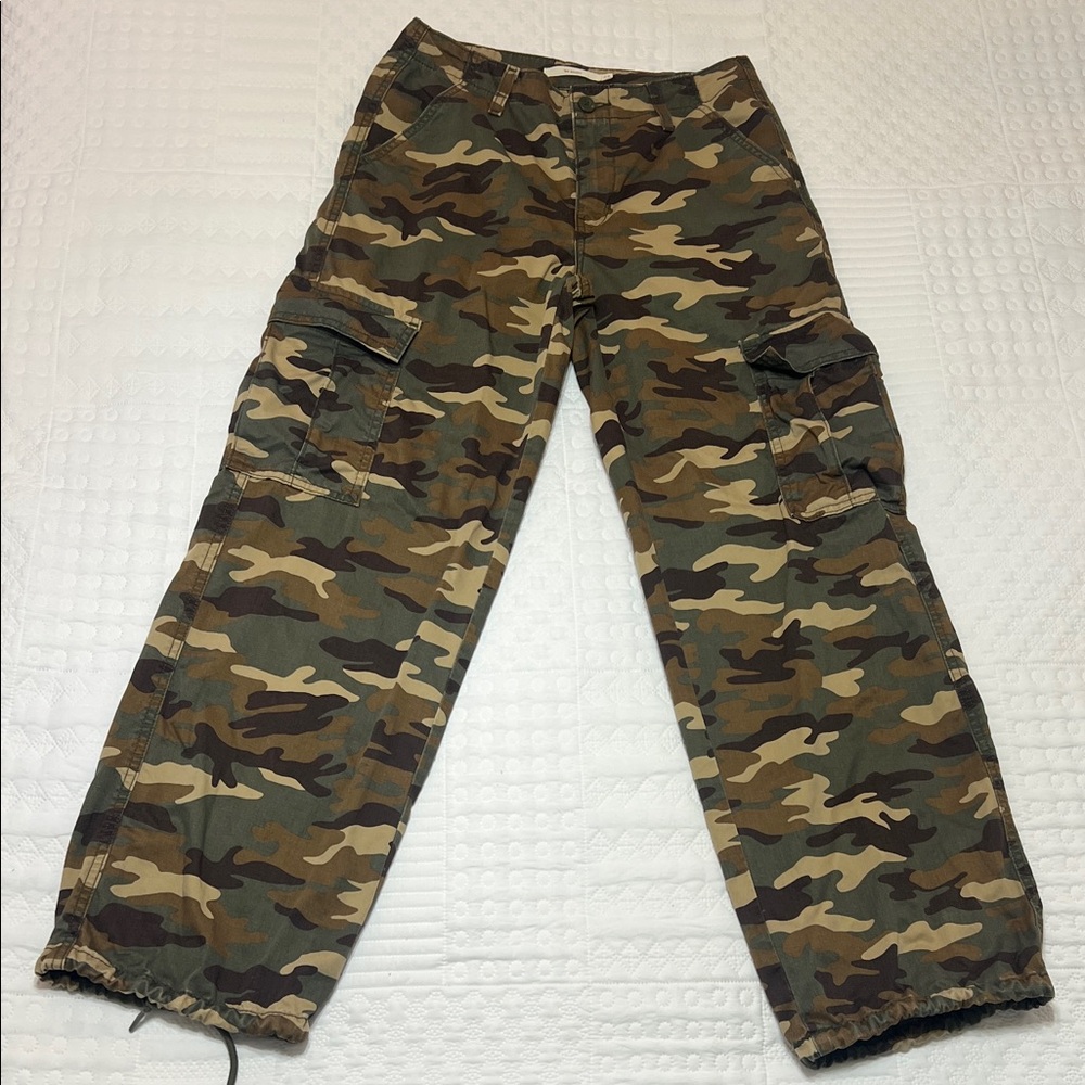 Levi’s Camouflage Cargo Pants